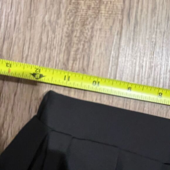 Women’s Pleated Mini Skirts with Soft Shorts Underneath - Picture 3 of 6